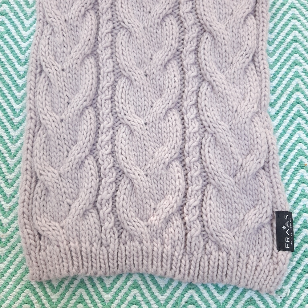 Soft acrylic scarf, NWT